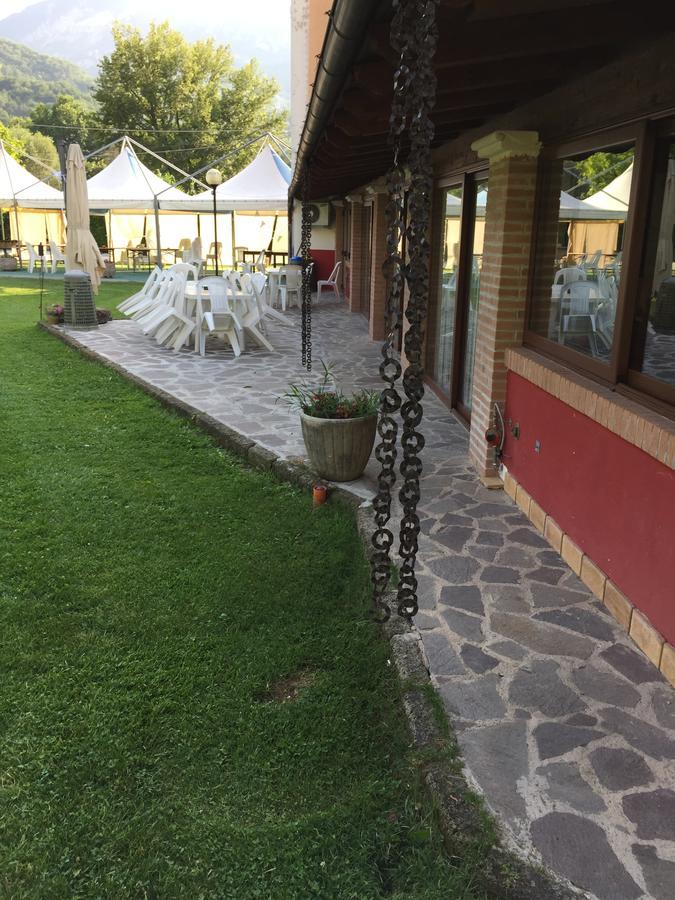 Hotel River Civitella Roveto Buitenkant foto